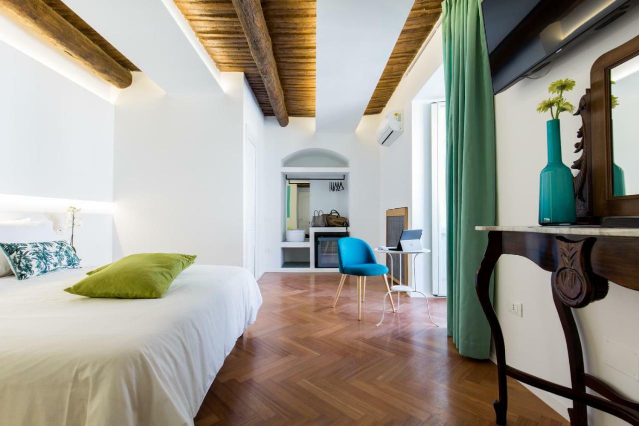 Duetto Al Duomo Hotel เนเปิลส์ ภายนอก รูปภาพ