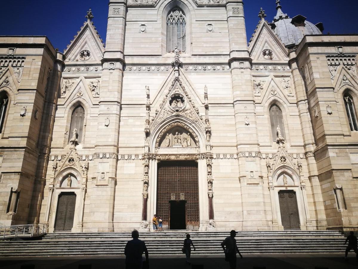 Duetto Al Duomo Hotel เนเปิลส์ ภายนอก รูปภาพ