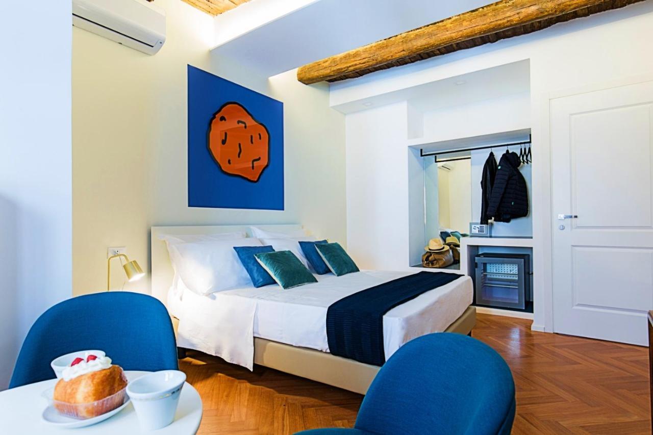 Duetto Al Duomo Hotel เนเปิลส์ ภายนอก รูปภาพ